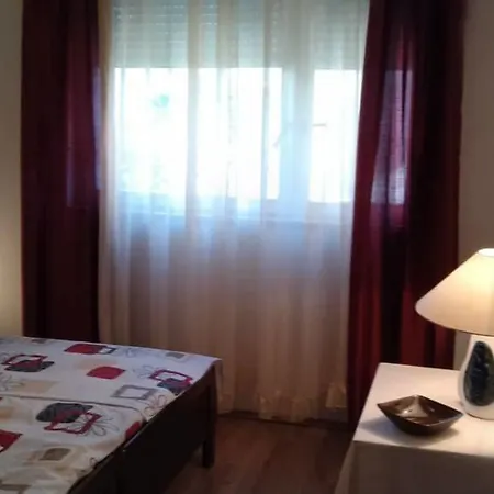 Lala Apartment *